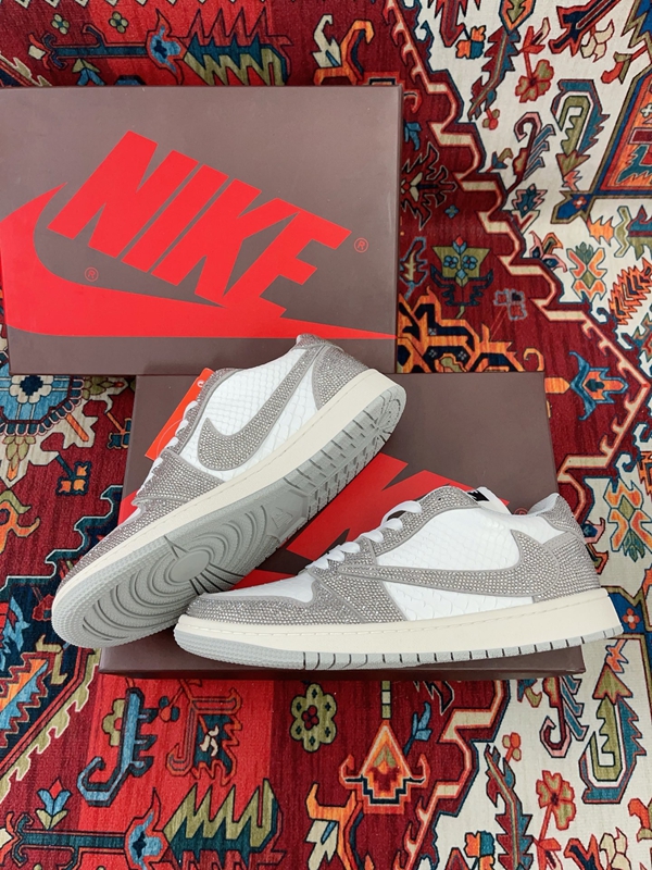 ナイキ靴内部構造